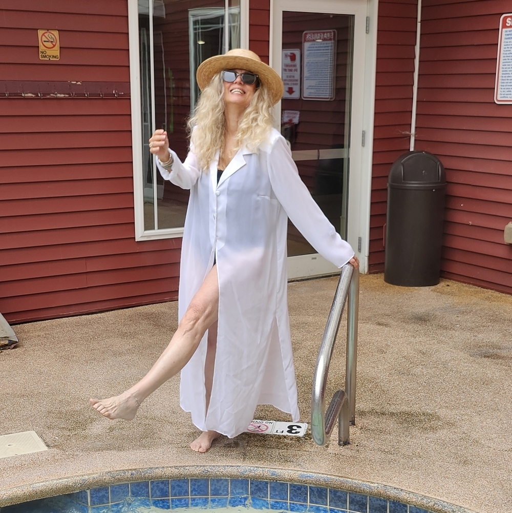 Anthony Originals Ex Cond Pretty Sheer White Tuxedo Style Swim Coverup, L, $25